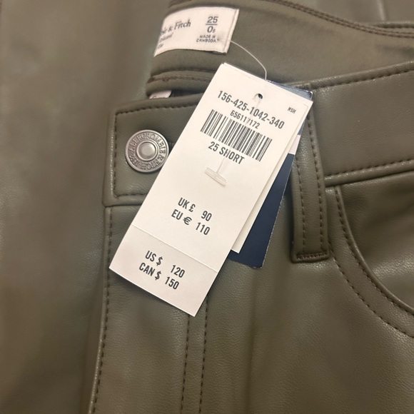 Abercrombie and Fitch womens leather 90s wide leg 25(0) short Curve love - Picture 7 of 7